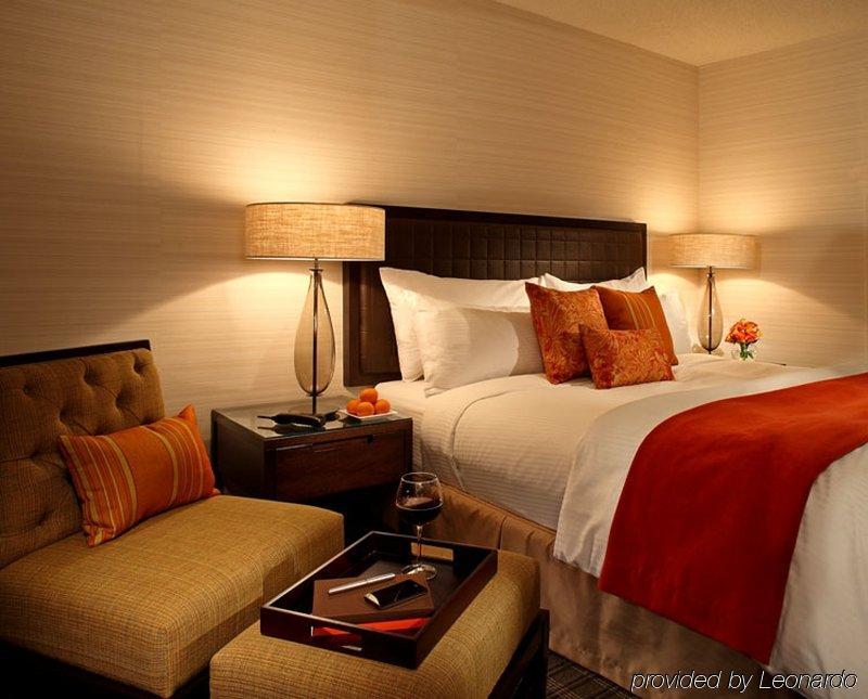 Cambridge Suites トロント 部屋 写真