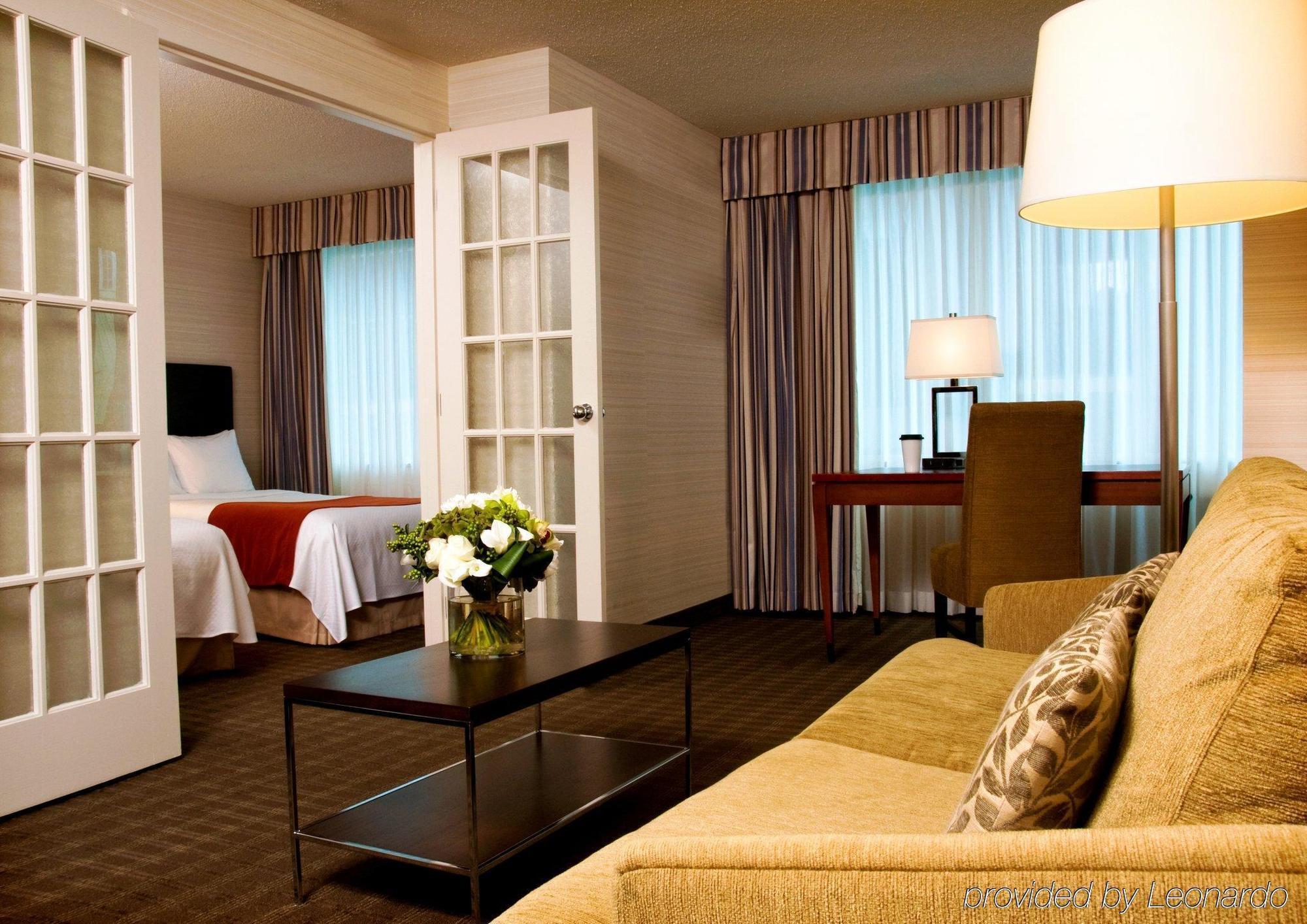 Cambridge Suites トロント エクステリア 写真