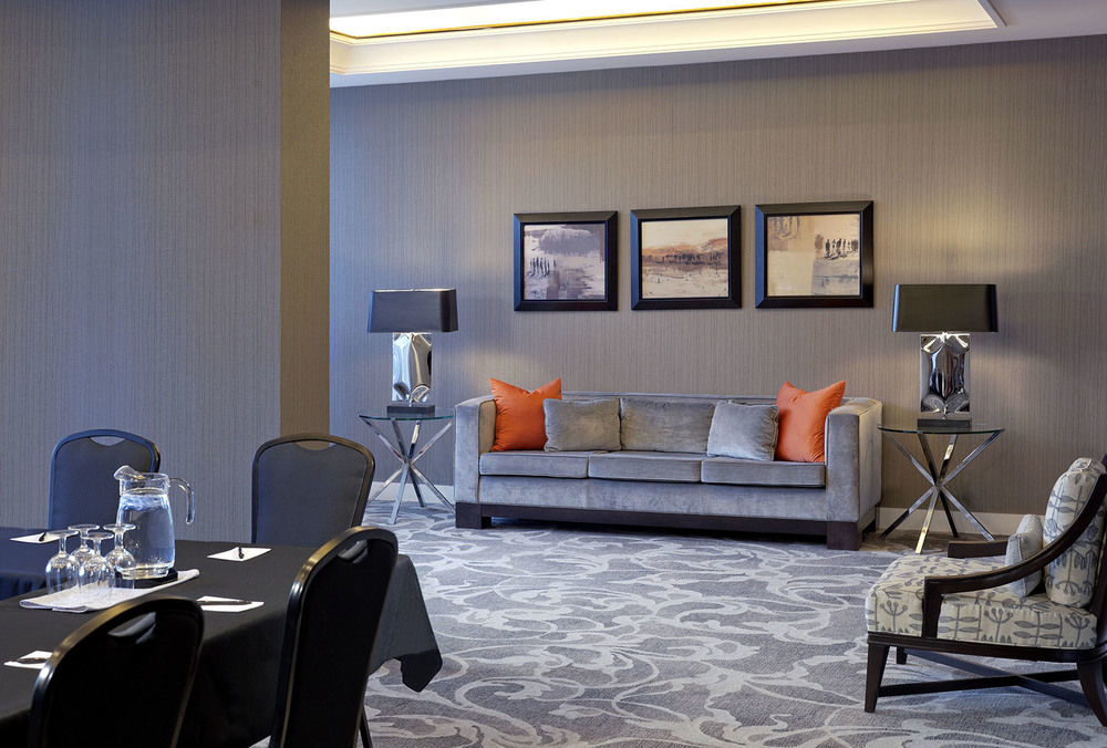 Cambridge Suites トロント エクステリア 写真