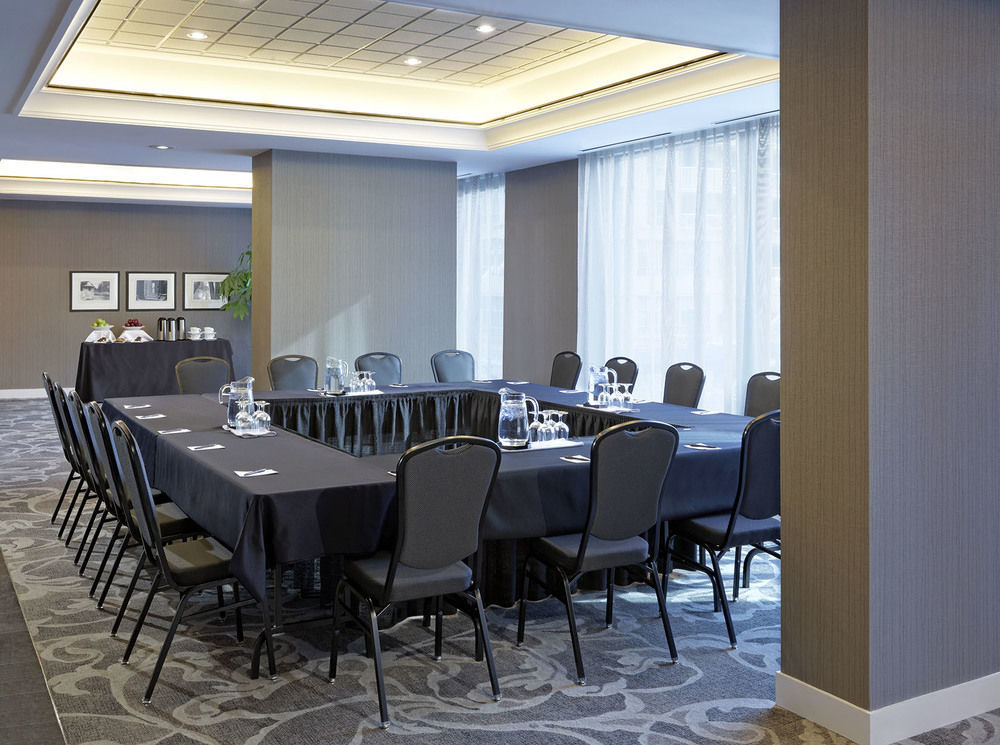 Cambridge Suites トロント エクステリア 写真