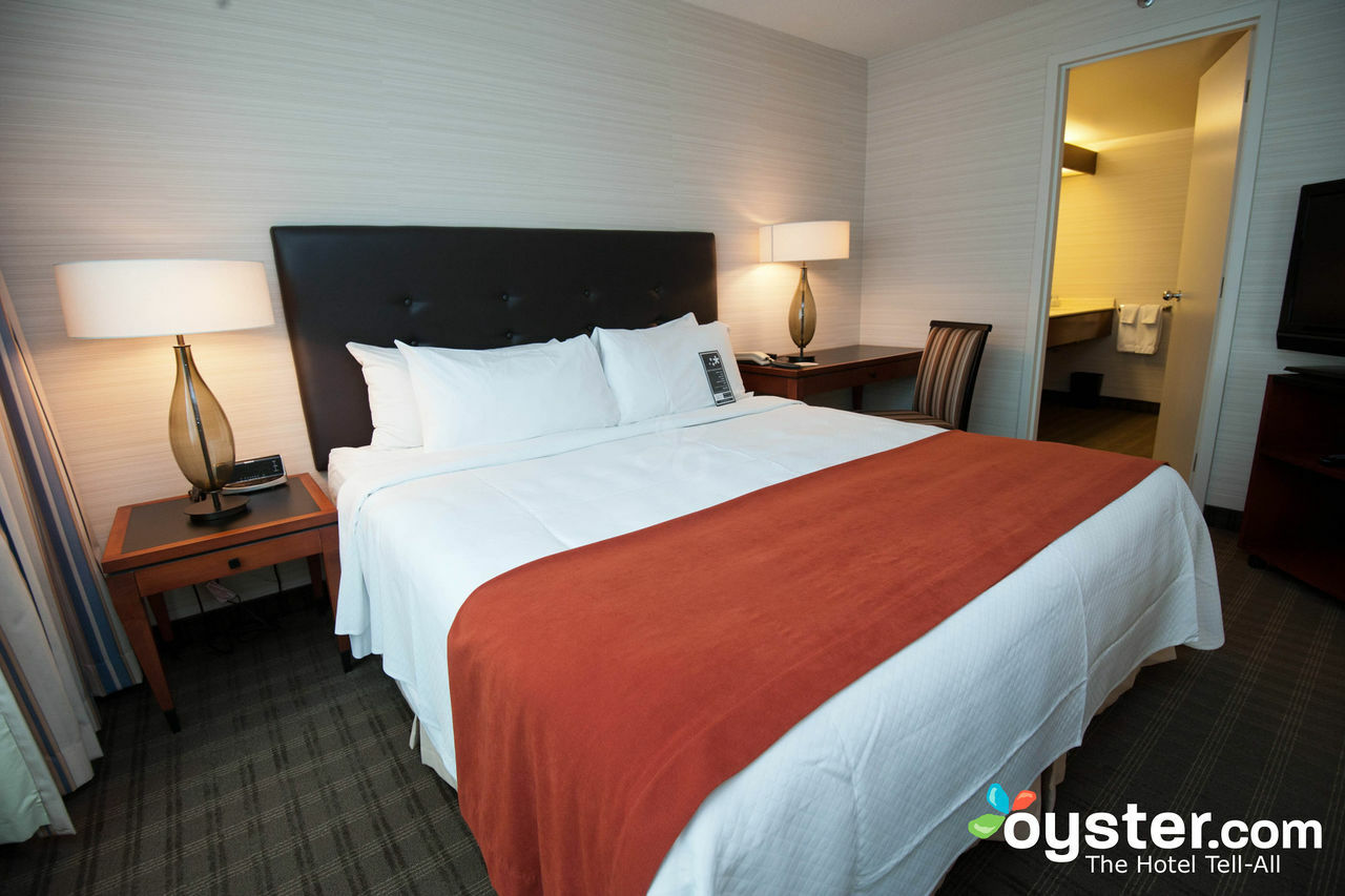 Cambridge Suites トロント エクステリア 写真